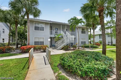 Courtyard Way #202