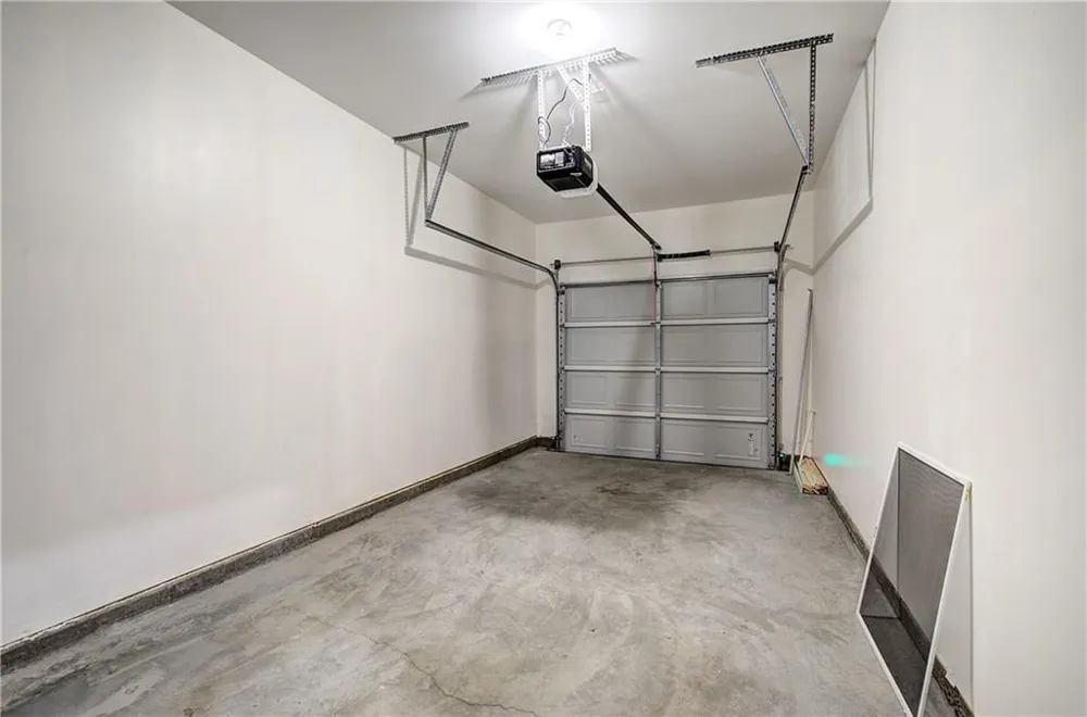 261 Dupont Drive Cartersville, GA 30121