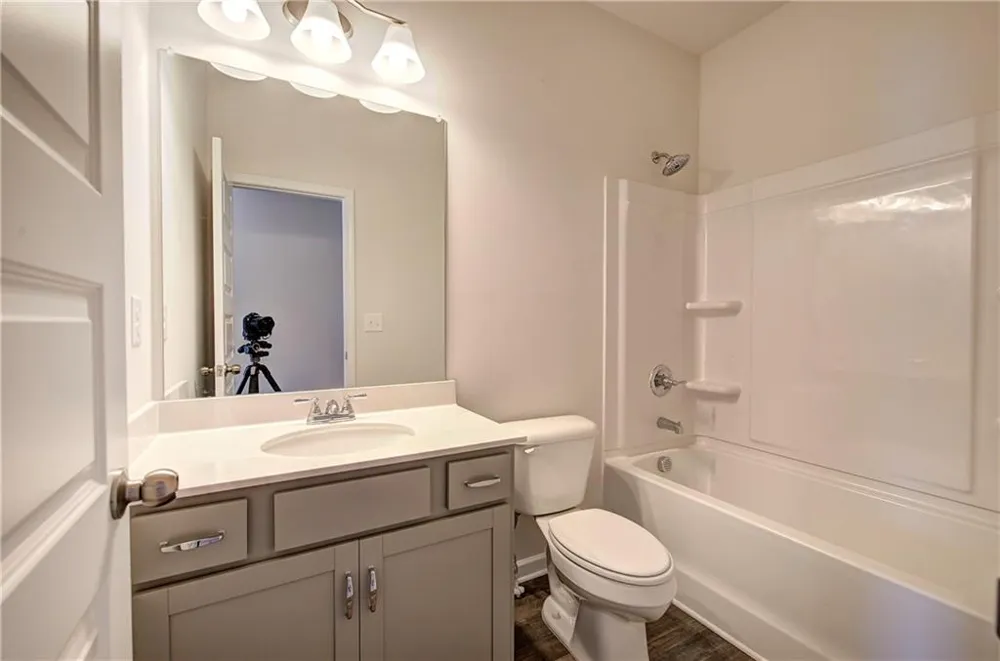 261 Dupont Drive Cartersville, GA 30121