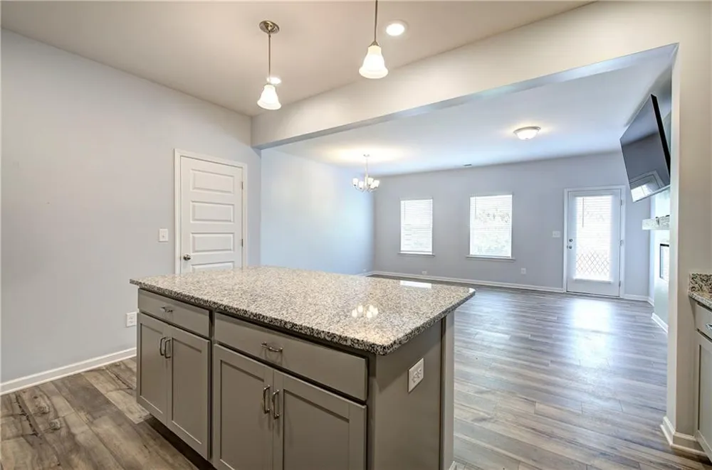 261 Dupont Drive Cartersville, GA 30121