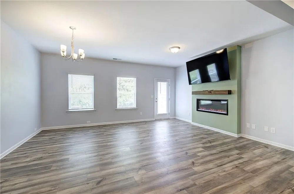 261 Dupont Drive Cartersville, GA 30121