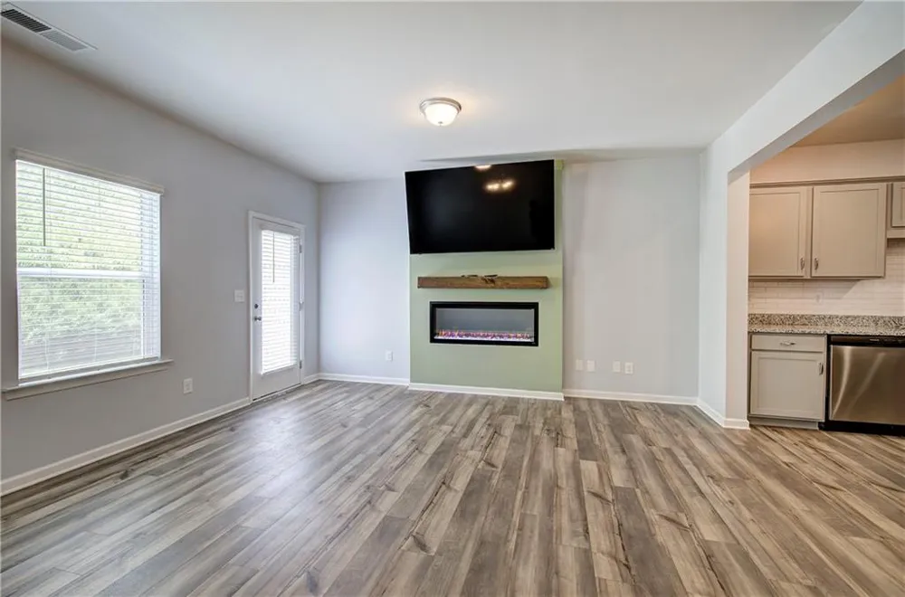 261 Dupont Drive Cartersville, GA 30121