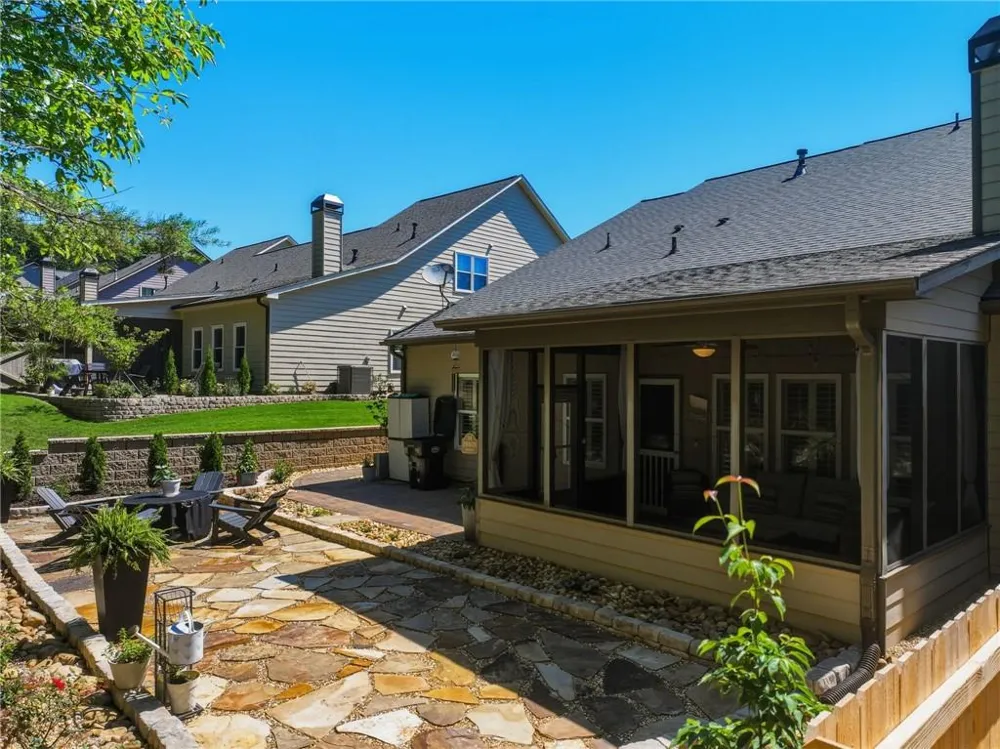 235 River Knoll Way Dahlonega, GA 30533