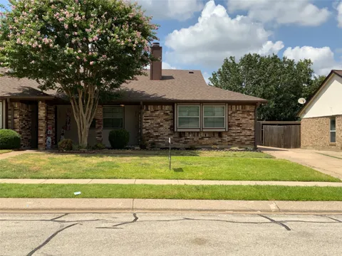 2313 Dalewood Lane