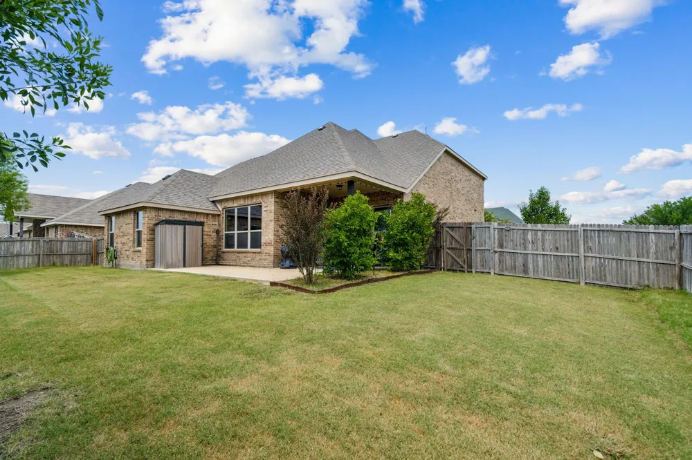 127 Hillcrest Way Crandall, TX 75114