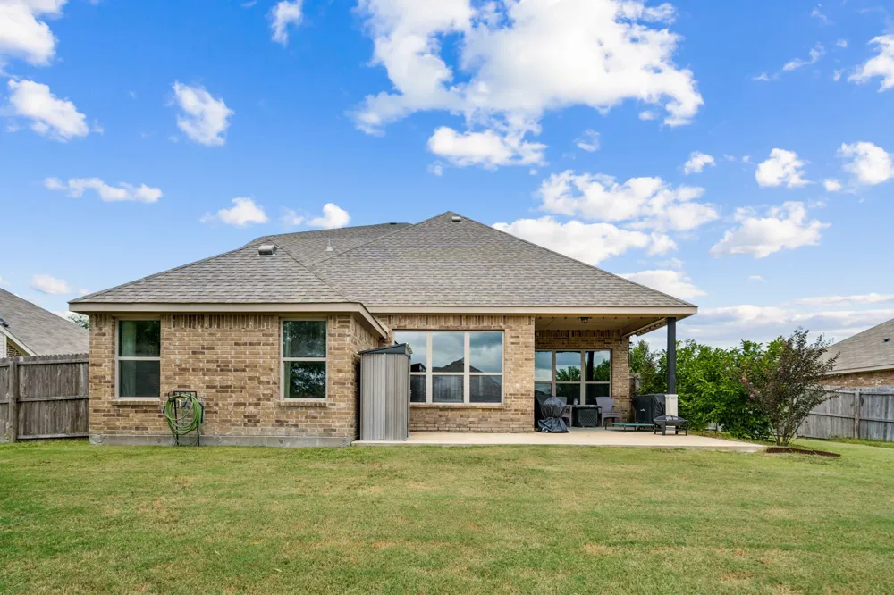 127 Hillcrest Way Crandall, TX 75114