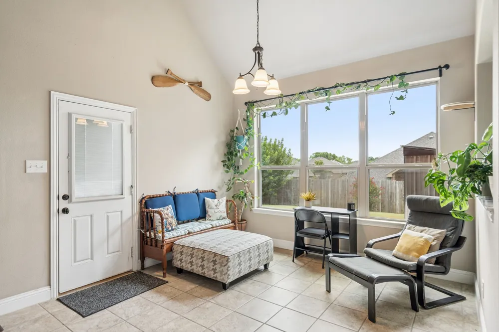 127 Hillcrest Way Crandall, TX 75114