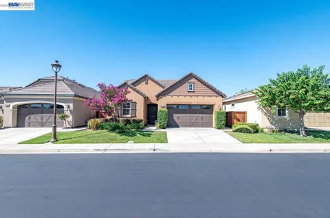 1033 Malbec Ln