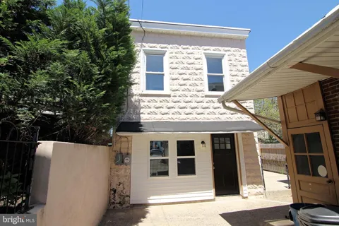 617 FORD STREET #4