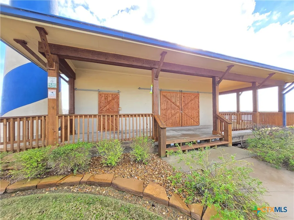 3345 Bay Point Drive Palacios, TX 77465
