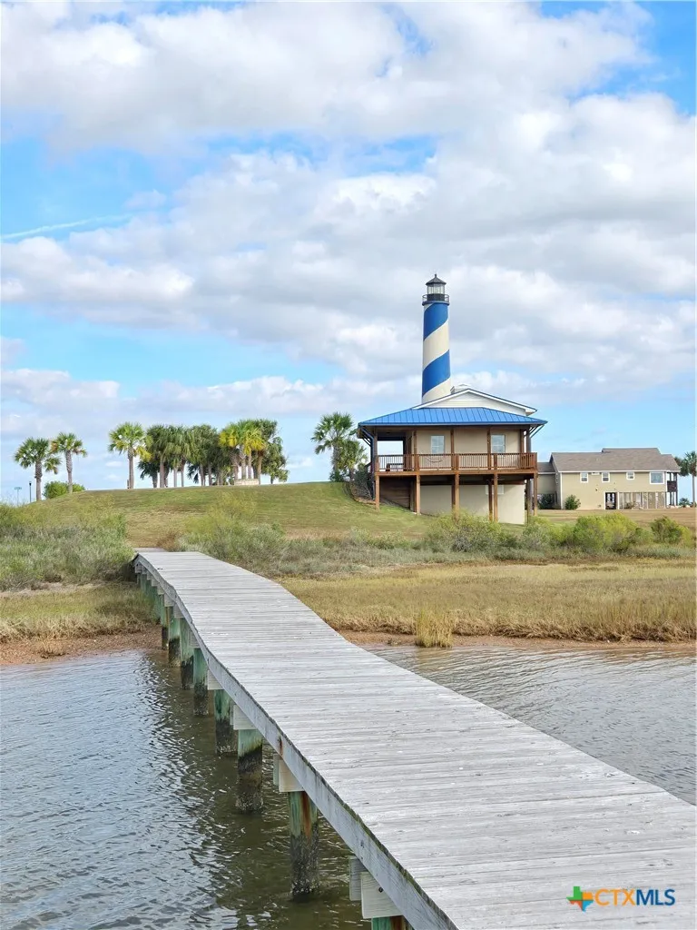 3345 Bay Point Drive Palacios, TX 77465