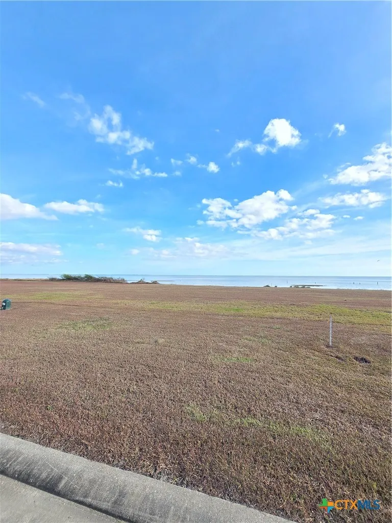 3345 Bay Point Drive Palacios, TX 77465
