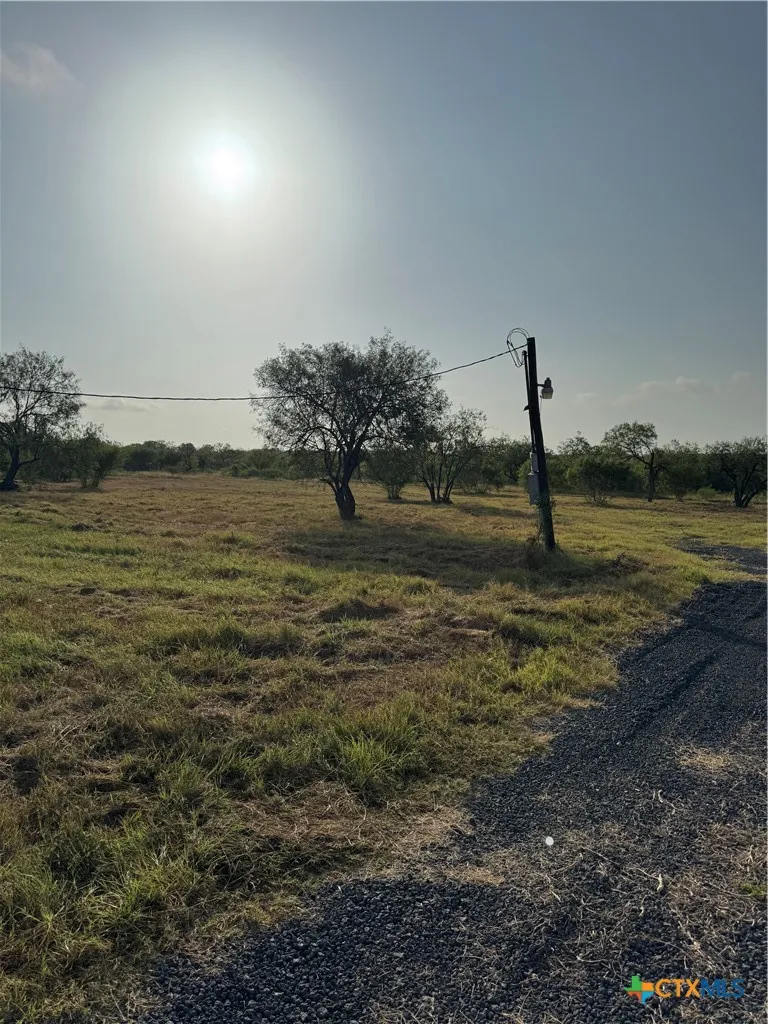 2865 Fm 1150 Kingsbury, TX 78638