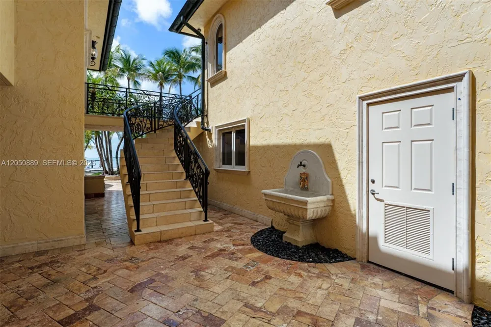 75090 Overseas Highway Islamorada, FL 33036