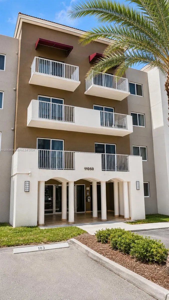 11050 SW 196th St #405 Cutler Bay, FL 33157