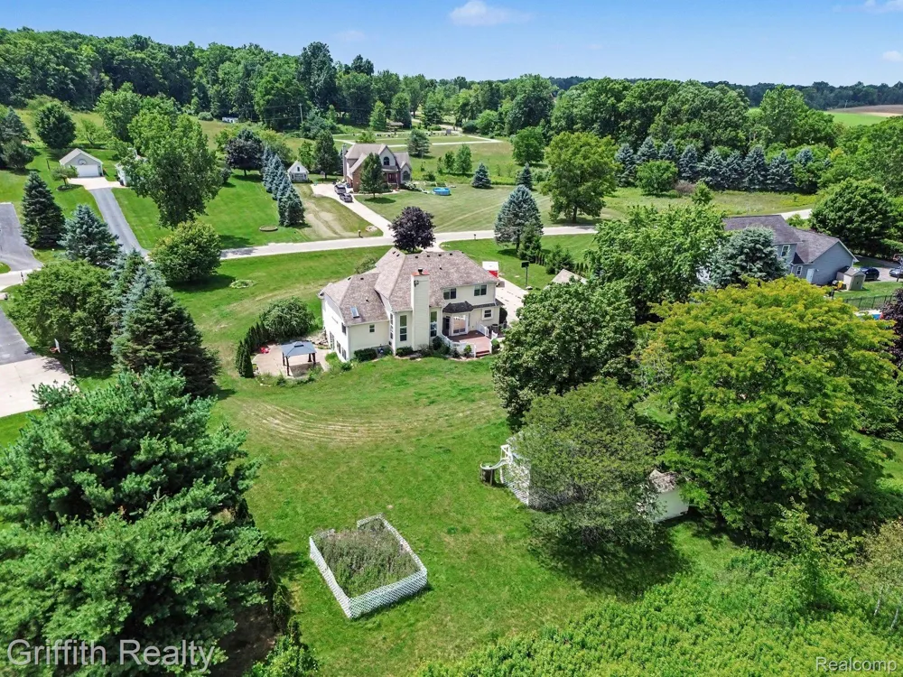 7055 Augustine Court Deerfield Township, MI 48430