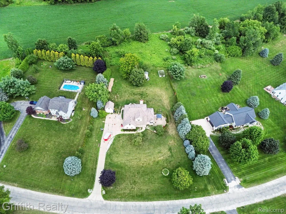 7055 Augustine Court Deerfield Township, MI 48430