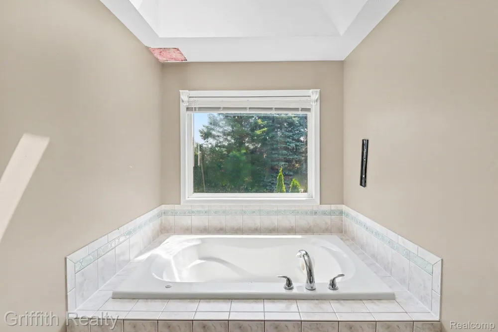 7055 Augustine Court Deerfield Township, MI 48430