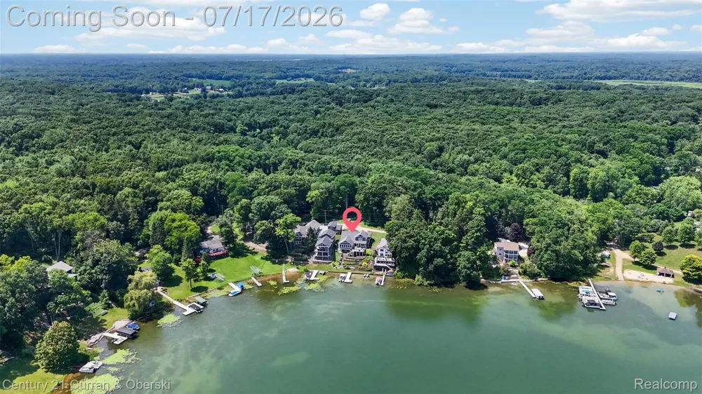 2770 Cozy Cove Waterloo Township, MI 49240