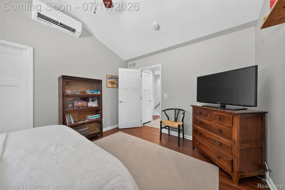 2770 Cozy Cove Waterloo Township, MI 49240