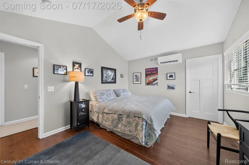 2770 Cozy Cove Waterloo Township, MI 49240