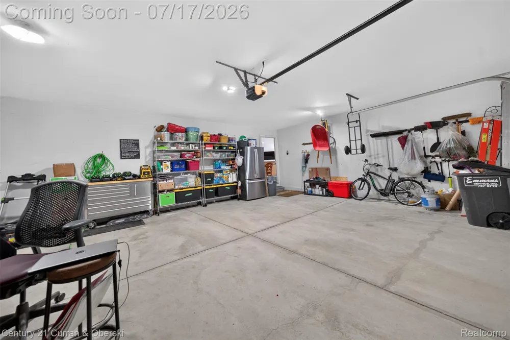 2770 Cozy Cove Waterloo Township, MI 49240