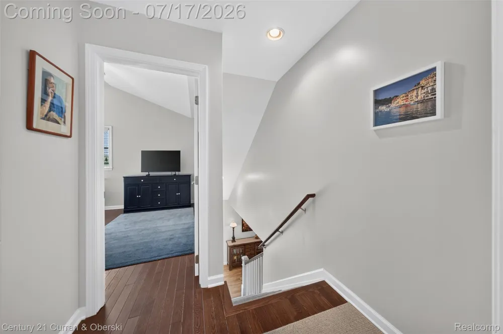 2770 Cozy Cove Waterloo Township, MI 49240