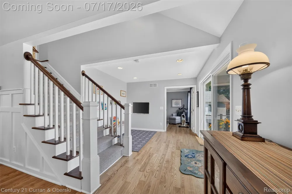2770 Cozy Cove Waterloo Township, MI 49240