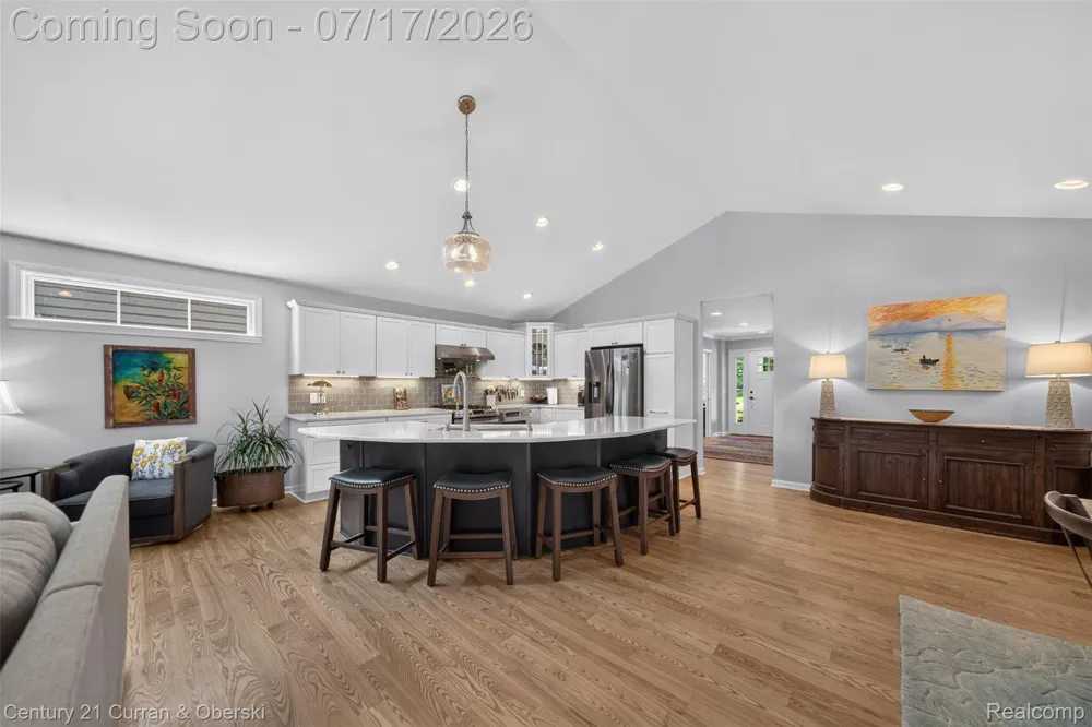 2770 Cozy Cove Waterloo Township, MI 49240