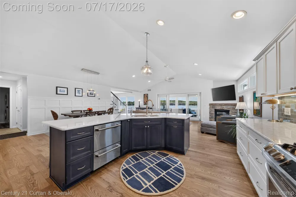 2770 Cozy Cove Waterloo Township, MI 49240