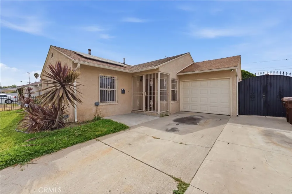 2412 W Tichenor Street Compton, CA 90220