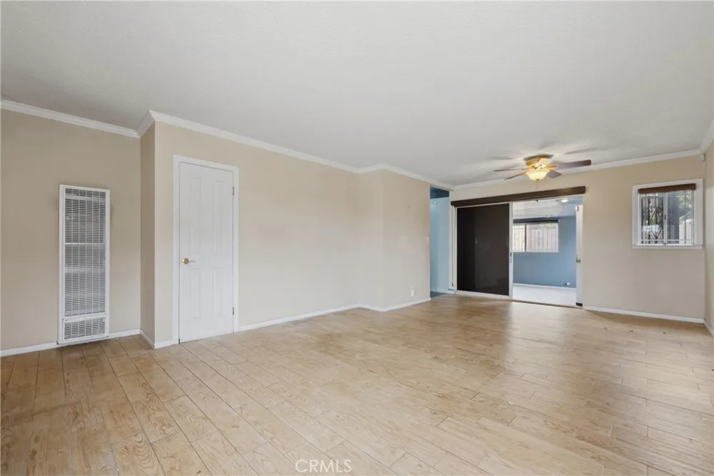 2412 W Tichenor Street Compton, CA 90220