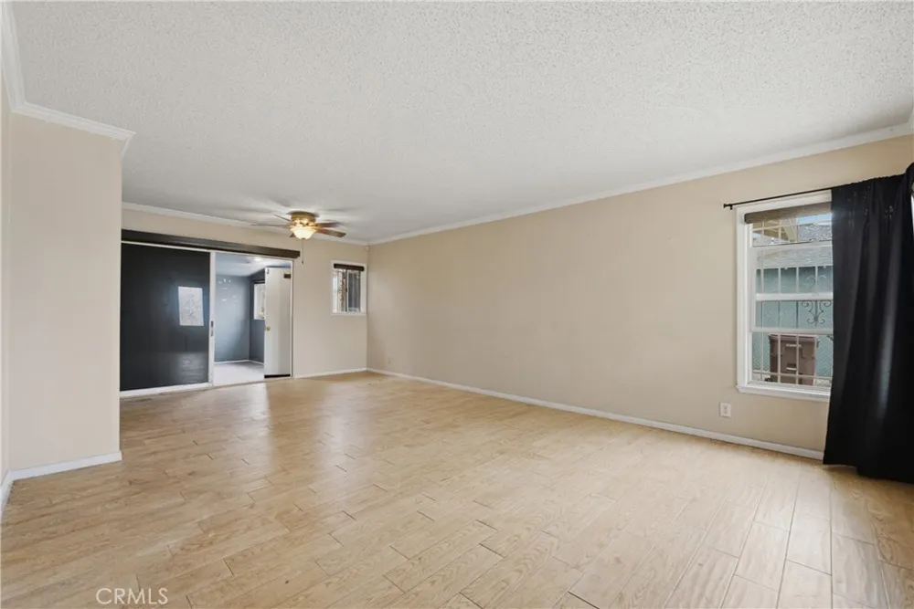 2412 W Tichenor Street Compton, CA 90220