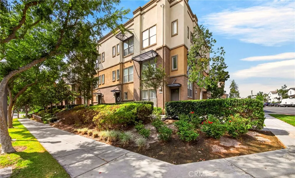 2256 Clark Fullerton, CA 92833