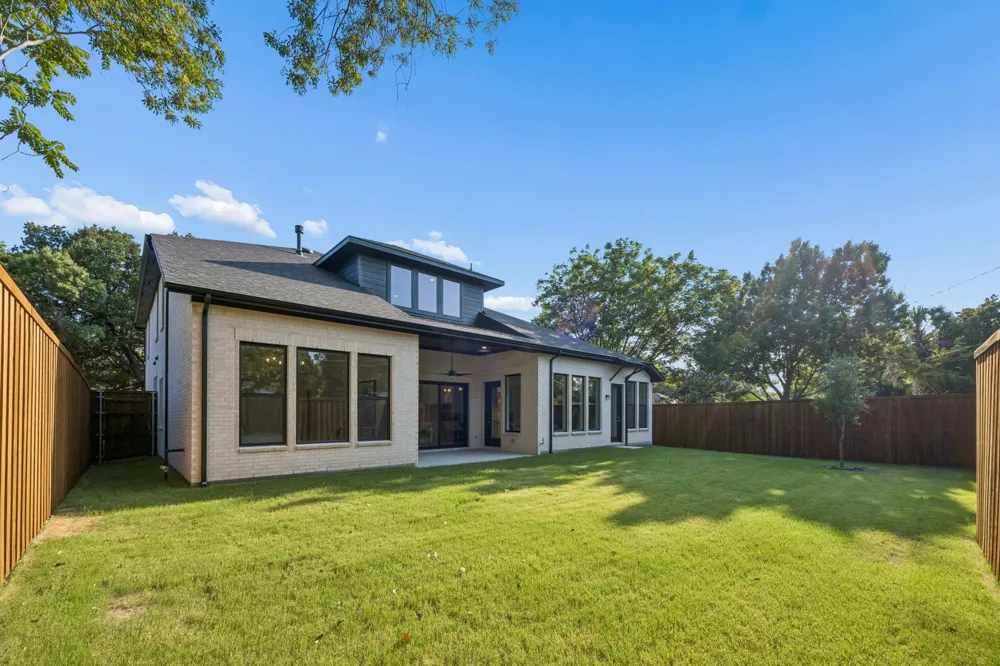 3571 Waldorf Drive Dallas, TX 75229