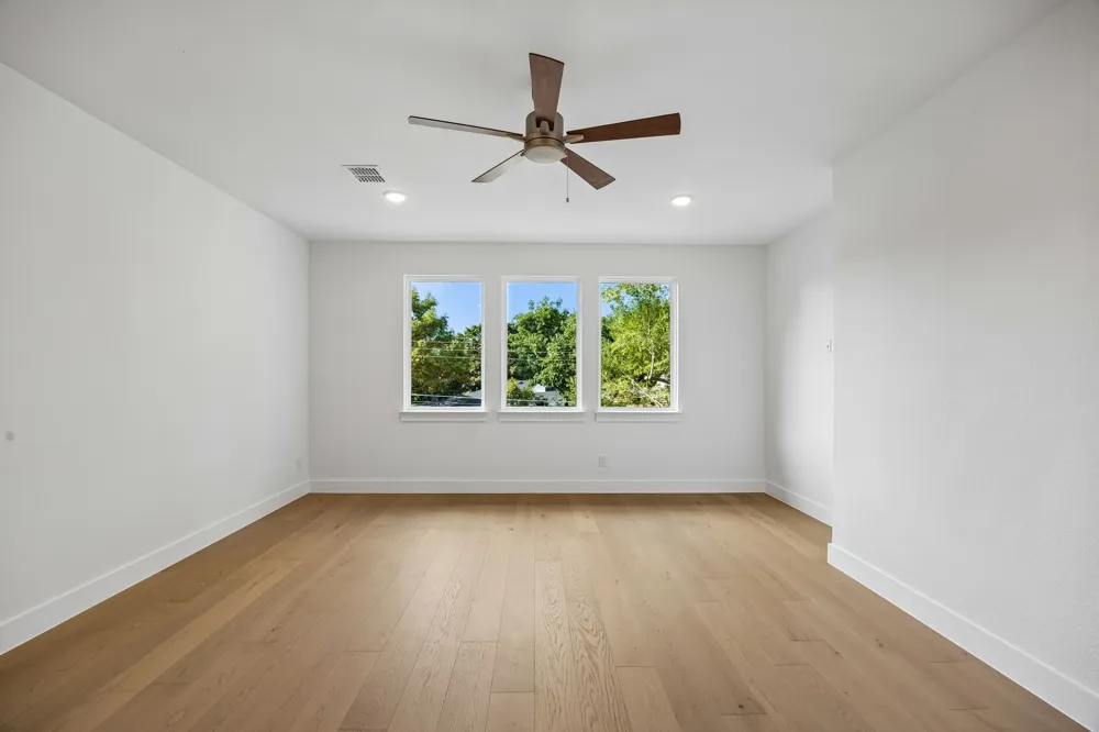 3571 Waldorf Drive Dallas, TX 75229