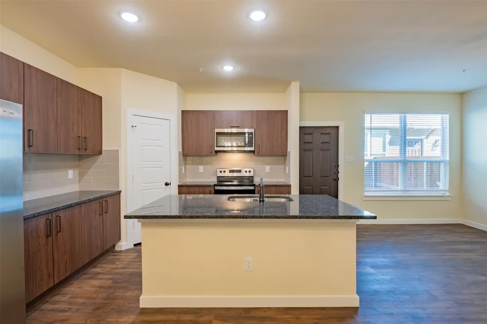 713 Wheatfield Drive Venus, TX 76084
