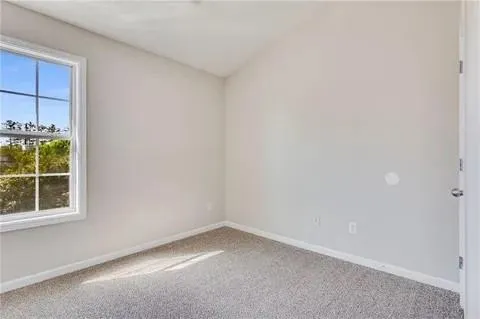 762 Commerce Riverdale, GA 30296
