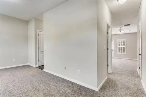 762 Commerce Riverdale, GA 30296