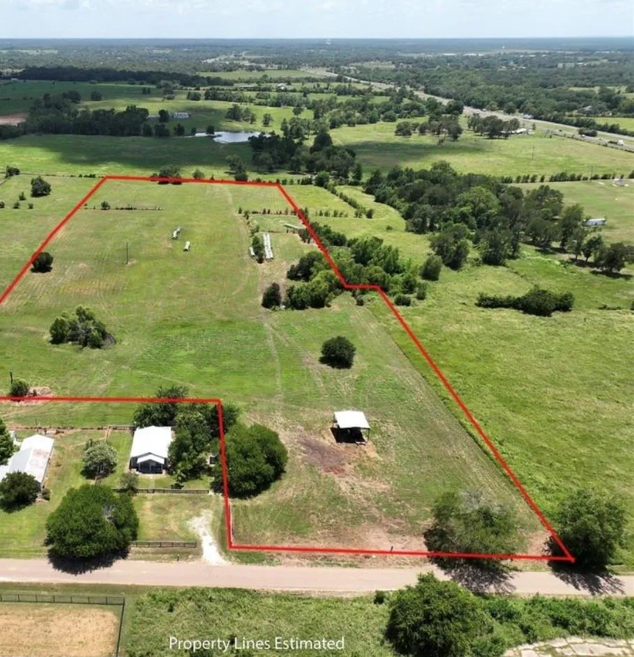 Cr 318 Navasota, TX 77868