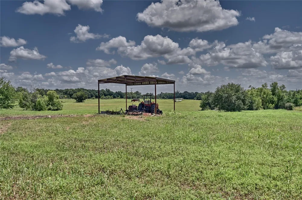 Cr 318 Navasota, TX 77868