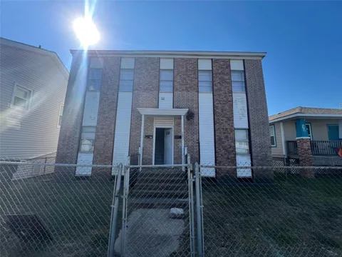1807 Ursuline Street #Up