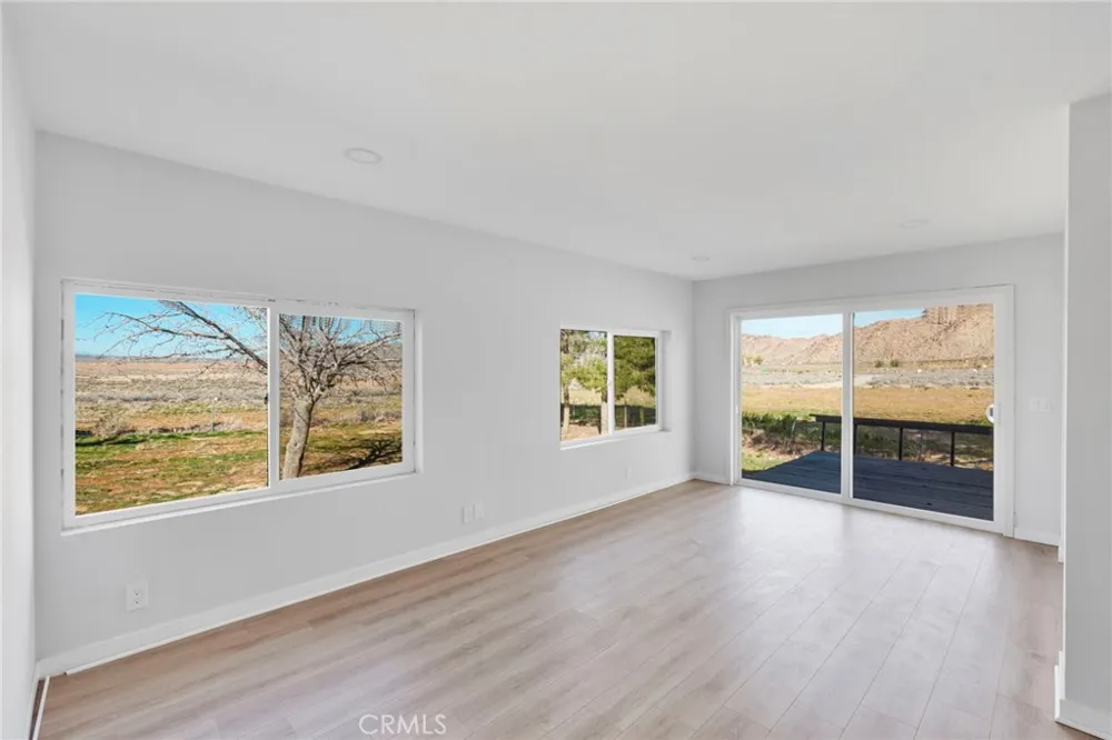 30263 State Highway 18 Lucerne Valley, CA 92356