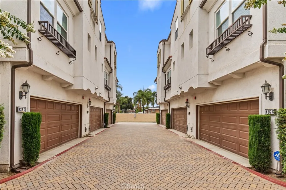 436 W Duarte Road #A Monrovia, CA 91016
