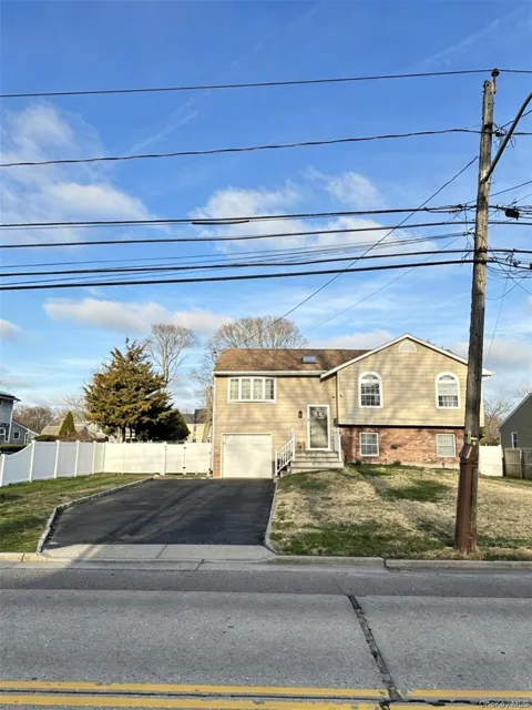 249 Bayport Avenue