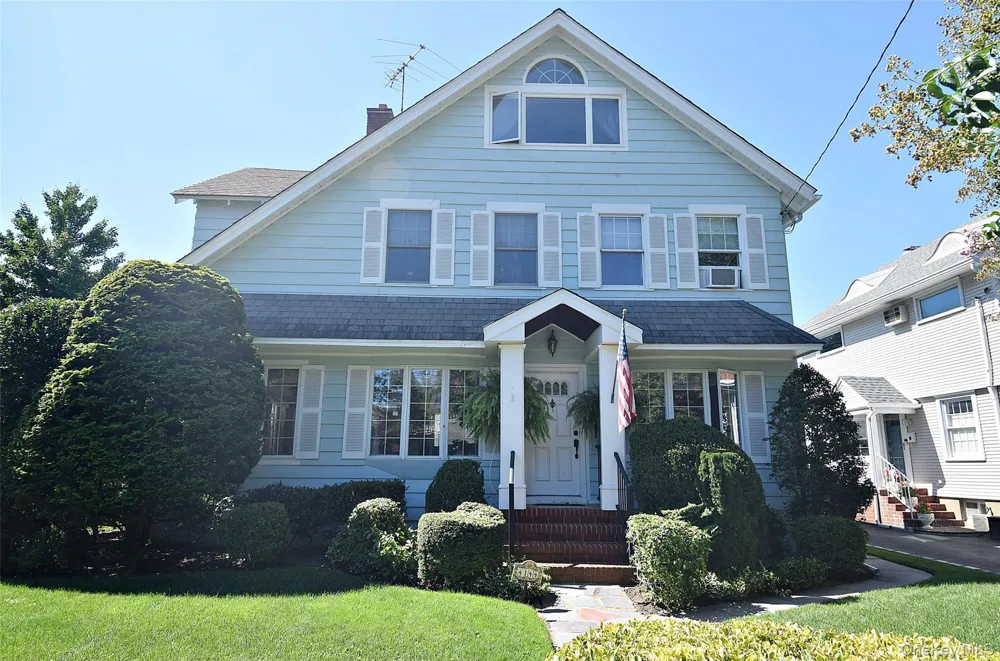 4144 Westmoreland Street Little Neck, NY 11363