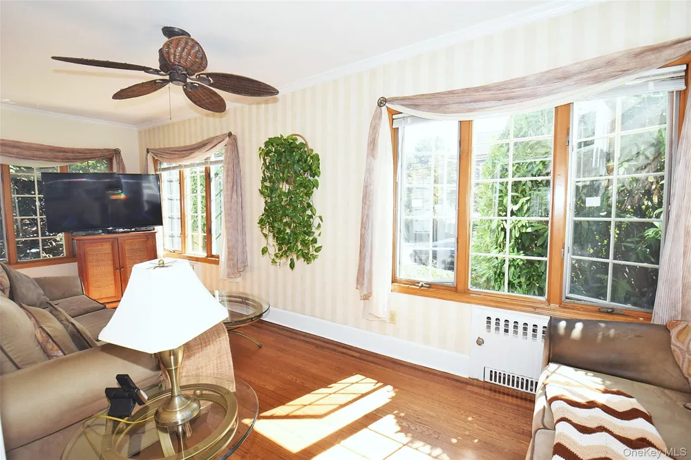 4144 Westmoreland Street Little Neck, NY 11363