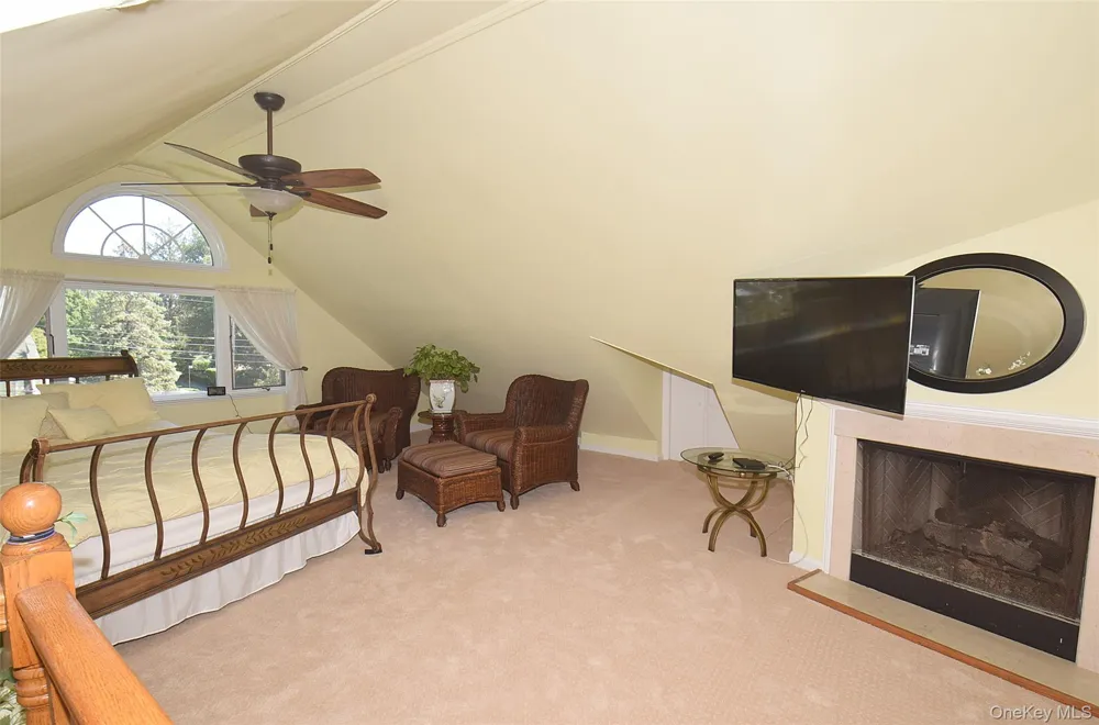 4144 Westmoreland Street Little Neck, NY 11363