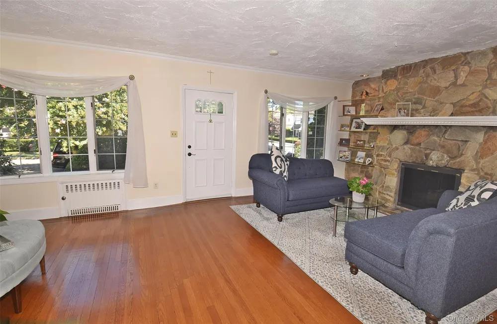 4144 Westmoreland Street Little Neck, NY 11363