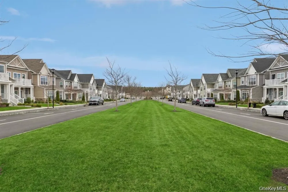 40 Grace Hall Lane Yaphank, NY 11980